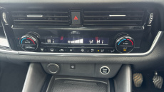 Nissan Qashqai 1.3 DiG-T MH Premiere Edition 5dr Petrol Hatchback